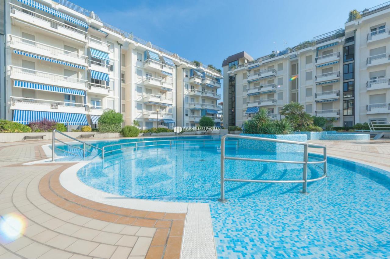 Residence Mexico Immobiliare Pacella Lido di Jesolo Eksteriør billede